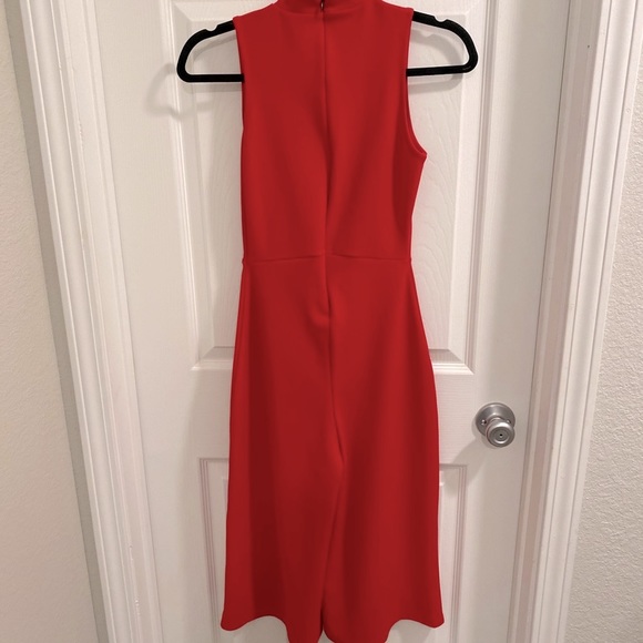 Misssguided Capri Jumpsuit - Picture 2 of 8